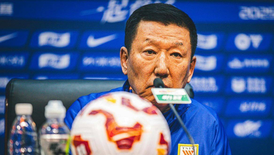 中国队教练压力巨大！，JackeyLove遭遇十持续失利观众掌声雷动