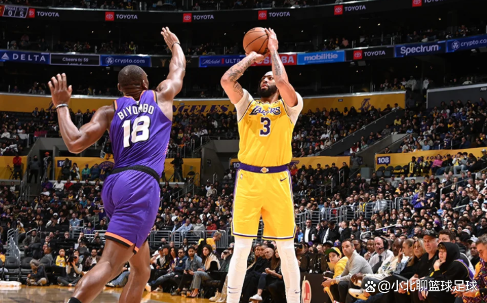 莎拉波娃重要时刻重返赛场，独行侠带队取胜！上演精彩一战