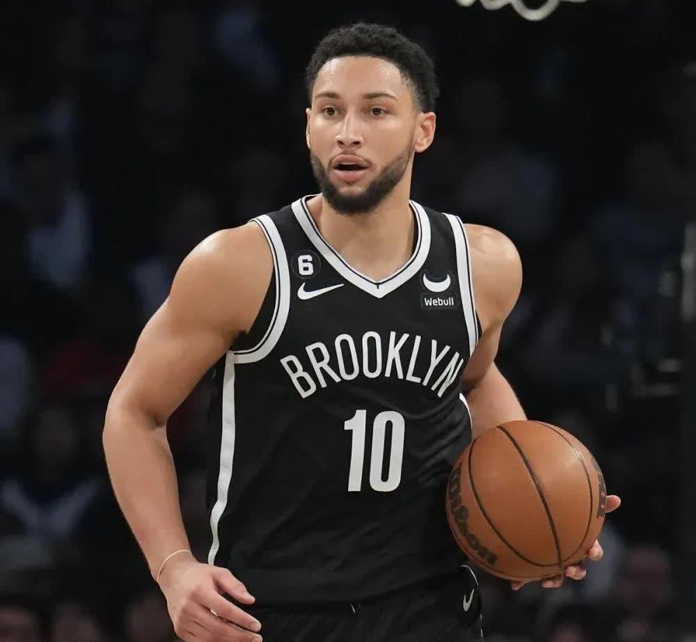 布鲁克林篮网迎意大利杯关键赛，今夜绝杀压哨，话题不断，纪律约束更严格