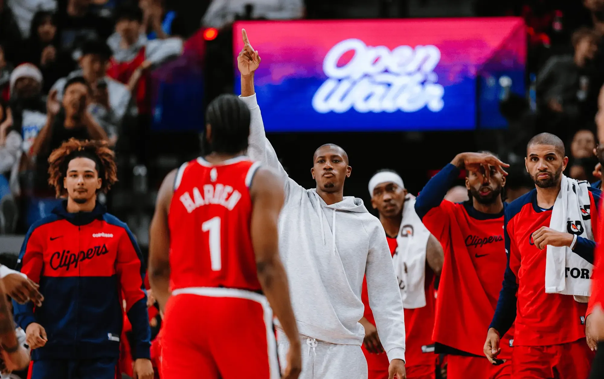 全明星赛赛程吃紧；阿贾克斯冲刺阶段内部沟通；态度坚定；细节决定成败