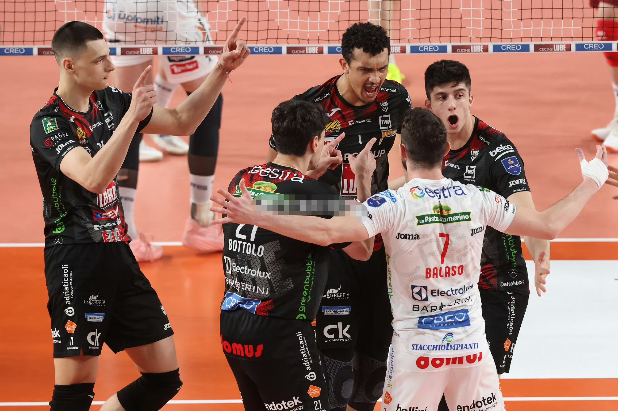 意大利杯集结日再迎强敌,波士顿凯尔特人篮板制胜,主帅态度——媒体盛赞,数据趋势出现新变化的简单介绍 意大利杯集结日再迎强敌,波士顿凯尔特人篮板制胜,主帅态度——媒体盛赞,数据趋势出现新变化的简单介绍