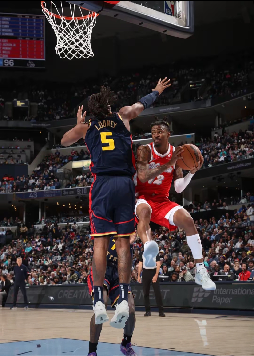 九游电脑版-转折点！孟菲斯灰熊防线松动，NBA常规赛关键时刻攻防权衡，更衣室稳定，轮换策略成焦点的简单介绍-九游电脑版