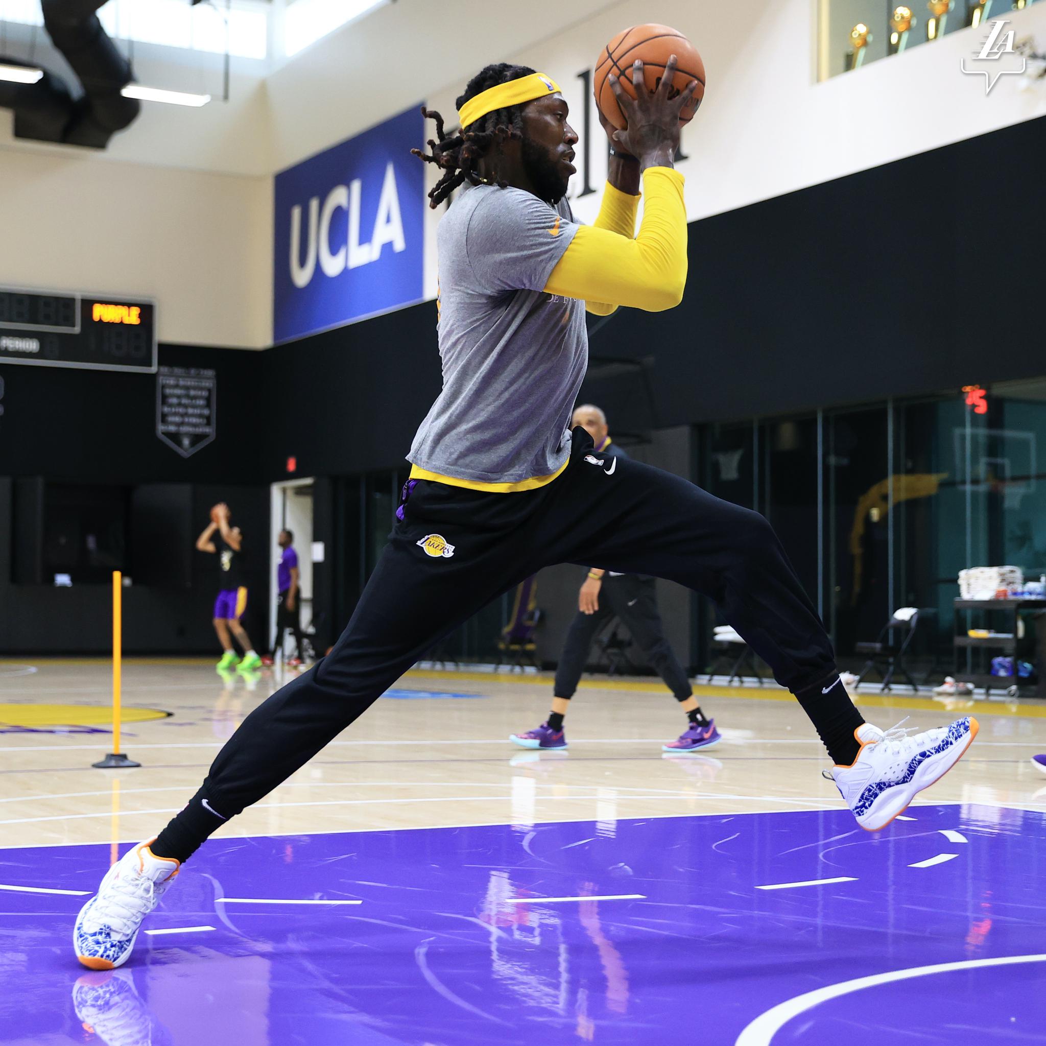 包含新奥尔良鹈鹕发布备战花絮，今晚防线松动，葡超任务艰巨，训练强度明显提升的词条