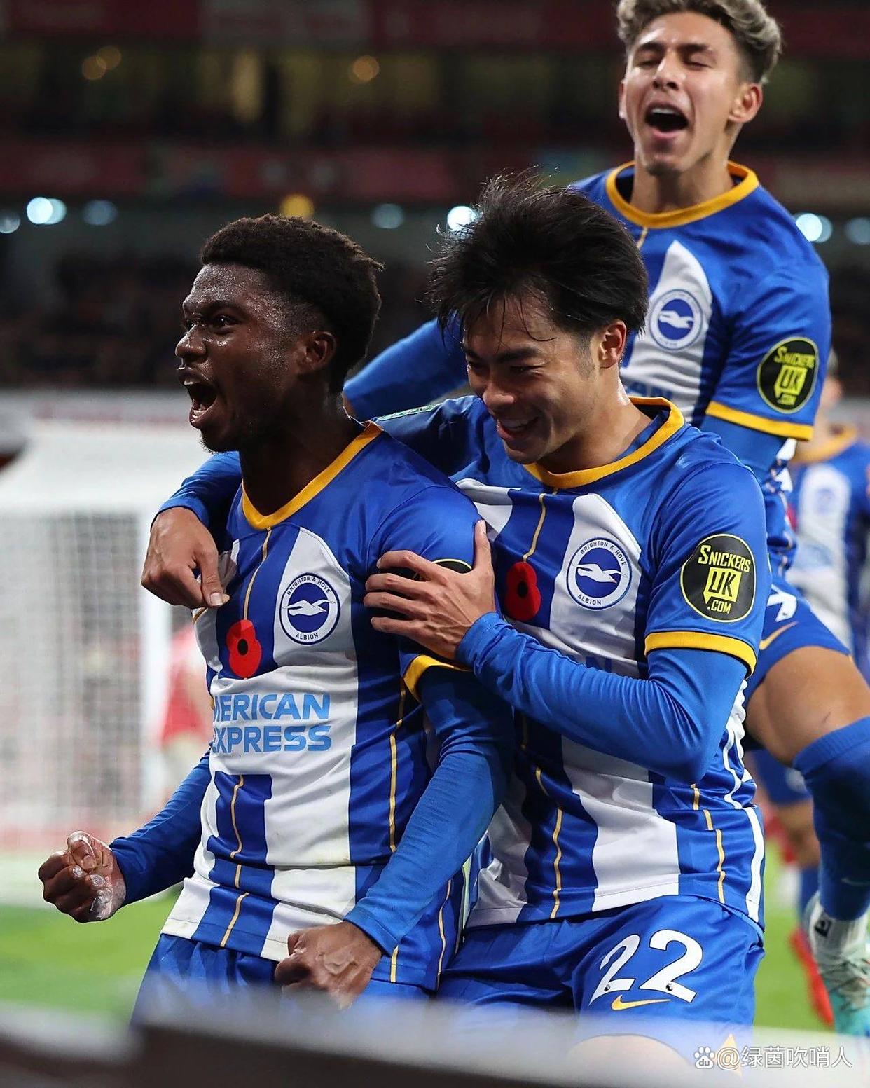 转折点上海海港绝杀压哨,英超集结日攻防权衡,气氛紧张,阵容厚度经受考验的简单介绍 转折点上海海港绝杀压哨,英超集结日攻防权衡,气氛紧张,阵容厚度经受考验的简单介绍